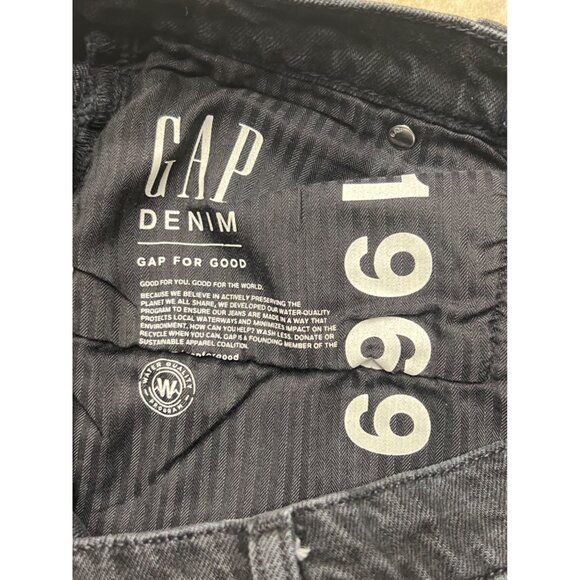 Gap Denim 1969 Black High Rise Mom Jean Size 16/33 Petite - Picture 5 of 10